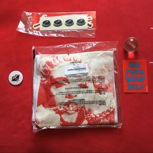 DS Supreme Madonna FW18 White size L